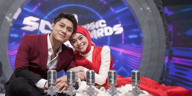 Beredar Video Lesti dan Rizky Billar Mesra-mesraan usai Cabut Laporan, Cek Faktanya