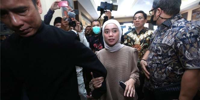 Pastikan Tidak Akan Cerai, Lesti Kejora Puji Rizky Billar Orang Tua Terbaik
