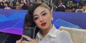 Dewi Perssik Soroti Wajah Ayah Lesti Kejora: `Aku Kasihan Banget`