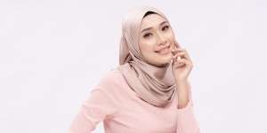 Bye Apek, Begini Caranya Menjaga Hijab Tetap Wangi dan Segar Saat Musim Hujan
