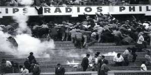 Tragedi Kanjuruhan, Mengenang Tragedi Stadion Lima 1964