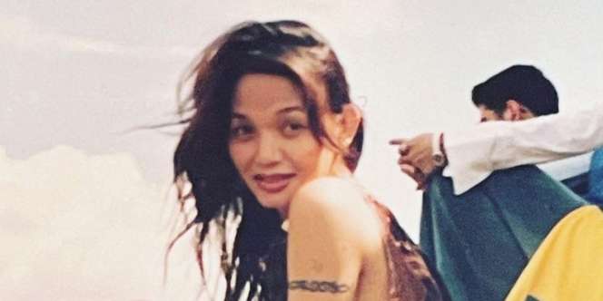 Sosok Viral Bunda Corla, Live IG Ditonton Ratusan Ribu Hingga Disawer Nikita Mirzani Rp100 Juta