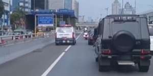 Ada Mobil ‘Penting’ Lain Lewat, Rombongan Paspampres Sampai Ngalah Beri Jalan