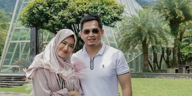 6 Pesohor yang Dapat Pramugari, Terbaru Ada yang Beda Usia 26 Tahun