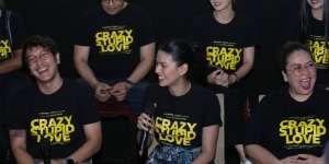Ciuman Susan Sameh dengan Dimas Anggara di Crazy Stupid Love