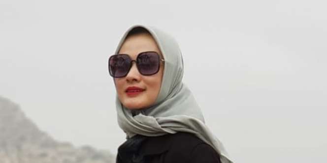 Makin Cantik! 5 Potret Mantan Istri Ibnu Jamil yang Sekarang Tampil Berhijab