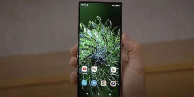 Samsung dan Xiaomi Dapat Penantang Baru, Motorola Rilis Ponsel Lipat Razr 2022
