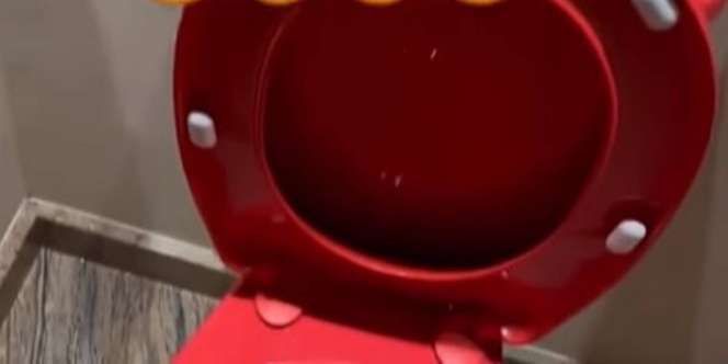 Meriah, Kamar Mandi Dirancang dengan Lampu Disko