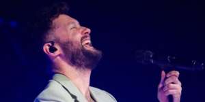 Gelar Konser Besok Sore di Jakarta, Tiket Calum Scott Masih Bisa Dibeli Malam Ini
