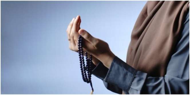 Bacaan Sholawat yang Sebaiknya Diamalkan Setiap Hari, Lengkap dengan Dalil Keutamaannya