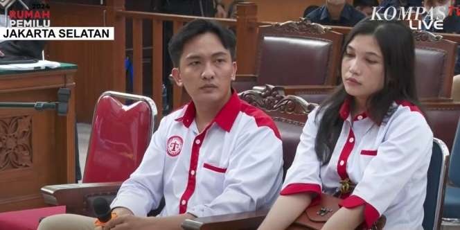 Tangis Adik Brigadir J Pecah di Persidangan Saat Cerita Proses Autopsi: Saya Mau Angkat Abang Terakhir Kali