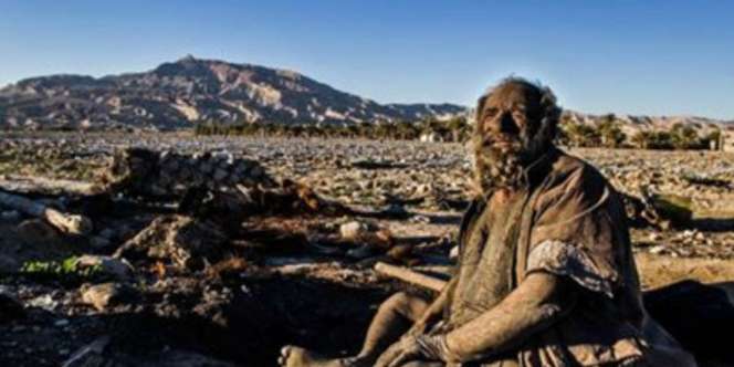 Amou Haji, Pria Terkotor di Dunia yang Tak Mandi 60 Tahun Meninggal di Usia 94 Tahun