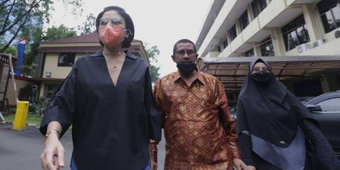 Nikita Mirzani Ngamuk-ngamuk Ditahan Kejari Serang