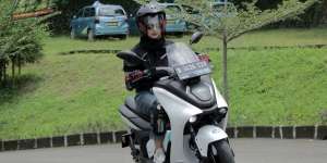 Review Motor Listrik Yamaha EO1: Tampang Mirip NMAX, Bandel Dibawa `Ngegas`, Suara Mesin Senyap