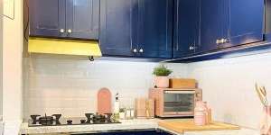 Dapur Bernuansa Dark Blue, Simpel dan Keren
