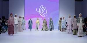 Koleksi 'Fleur Allure' Tuangkan Kebahagian di Panggung JFW