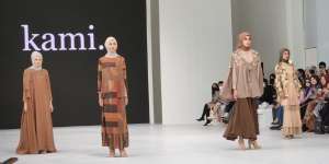 Kami. Gabungkan Keanggunan Modest Wear dan Hanbok Korea di JWF 2022