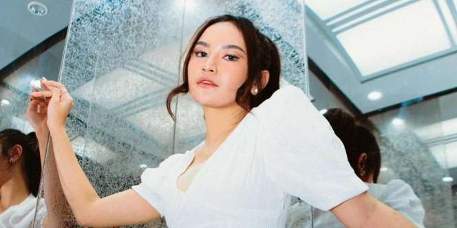 Tote Bag Hitam Belasan Juta Mahalini yang Bikin Warganet Insecure
