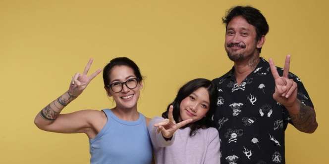 Foto Bareng, Wajah Putri Bungsu Tora Sudiro jadi Sorotan