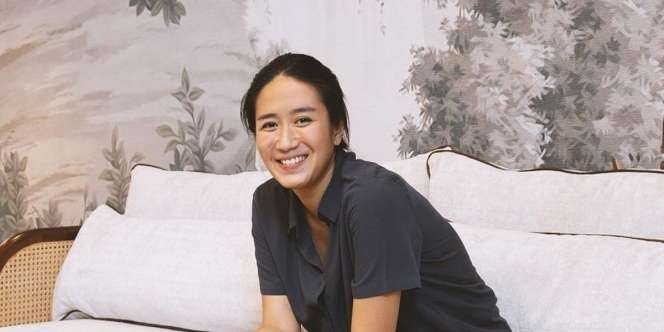 Chef Renatta Potong Rambut Pakai Gunting Dapur, Warganet: 'Bekas Gunting Bumbu?'