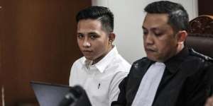 Tak Kuat Tahan Ketawa, Ekspresi Bharada E Disorot Usai Dengar Kesaksian Susi ART Ferdy Sambo