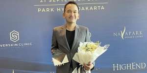 Viral Momen Ruben Onsu Ikut Belajar Ngaji Bareng Host D'Academy 5