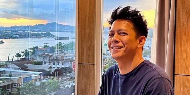 Pamer Video Mau Mancing di Laut, Sandal Ariel Noah Bikin Salfok