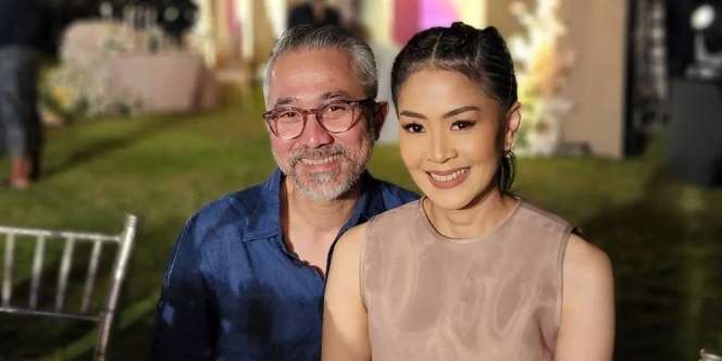 Potret Cantik Lia Istri Lukman Sardi, Sempat Jadi Sorotan Soal Suami Pindah Keyakinan