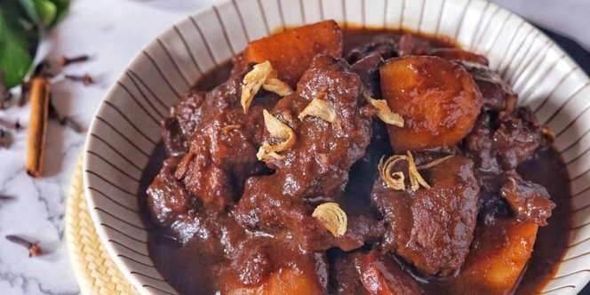 Manjakan Lidah dengan Semur Daging Khas Betawi