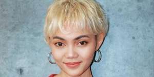 Aksi Rina Nose Parodikan Bunda Corla, Si Paling Mirip!