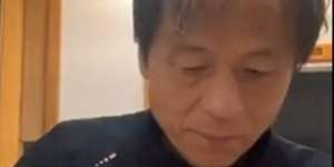 Makan Bareng Via Video Call, Manisnya Ayah Temani Sang Putri yang Kuliah Jauh 