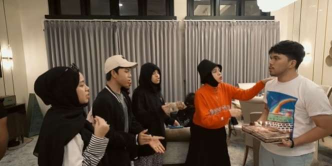 Tepis Hubungan Memburuk, Thariq Halilintar Beri Kado Kejutan Ultah Buat Sang Ibu