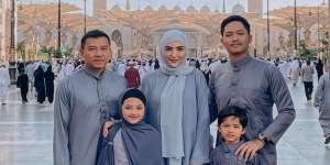 Ashanty Ungkap Insiden yang Dialami Anang Hermansyah saat Mencium Hajar Aswad ketika Umroh