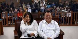 Tertawa Saat Sidang, Ini Percakapan 'Putri Candrawathi' dan 'Kuat Ma'ruf' di Kursi Terdakwa