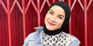 Trik Styling Pashmina Instan Tasya Nur Medina untuk Dapatkan Tampilan Clean Look