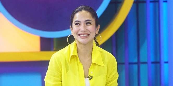 Potret Feni Rose yang Tetap Awet Muda di Usia Hampir 50 Tahun