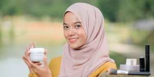 Masih Banyak Digemari, Kenali Tanda dan Bahaya Skincare 'Abal-abal'