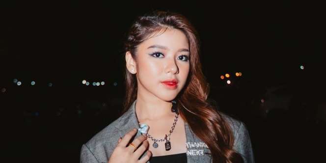 Dirias dengan Gaya Idol K-pop, Wajah Tiara Andini Berubah dari Imut jadi Elegan