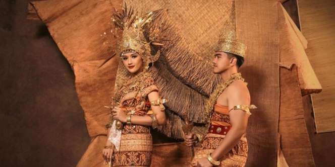 Hanya untuk Foto Prewedding Erina Gudono Pakai 2 MUA