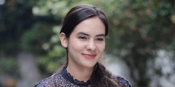 Asik Boncengan Naik Motor, Steffi Zamora Pakai Sandal Sederhana Rp4,1 Juta