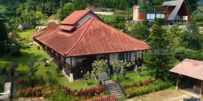 Viral Potret Vila Ivy Baskara Seluar 1,3 Hektar, Super Mewah!