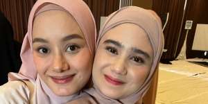 Bikin Pangling! 4 Potret Tissa Biani Berhijab Ikut Kajian Bareng Selebritas