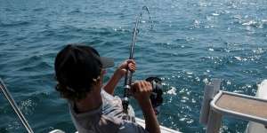 10 Arti Mimpi Mancing Dapat Ikan Besar, Siap-siap Menerima Warisan dan Kekayaan!