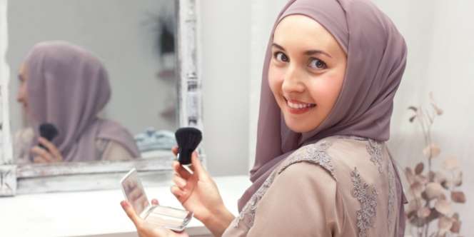 Buat Wajah Lebih Imut dengan Pengaplikasian Kontur 'Button Nose'