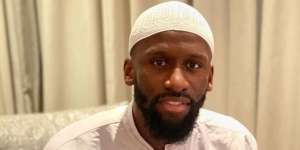 Antonio Rudiger, Pemain Muslim Andalan Timnas Jerman yang Akan Sumbangkan Bonus Piala Dunia 2022 untuk Anak-Anak di Sierra Leone
