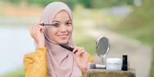 Rias Bulu Mata Secara Ekstra dengan 2 Produk Makeup Tambahan