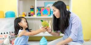 Punya Banyak Mainan Malah Bikin Anak Kurang Eksplorasi