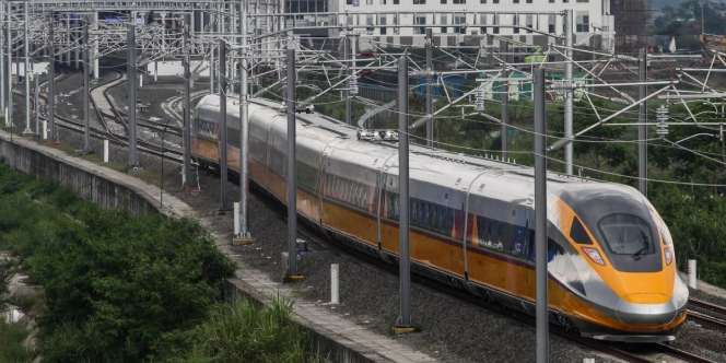 Ridwan Kamil Ungkap Rute Kereta Cepat Bandung-Surabaya