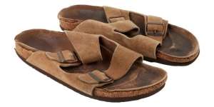 Sandal Bekas Milik Steve Jobs Laku Rp3,4 Miliar