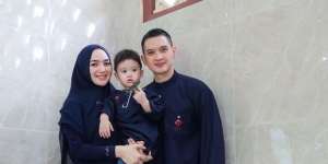 Bak Anak Kembar! Citra Kirana Bagikan Potret Tidur Suami dan Putranya